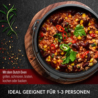 GUSSKÖNIG Dutch Oven Set - Eingebrannter Feuertopf mit innovativem 2in1 Deckelheber, Reinigungsbürste und Rezeptbuch